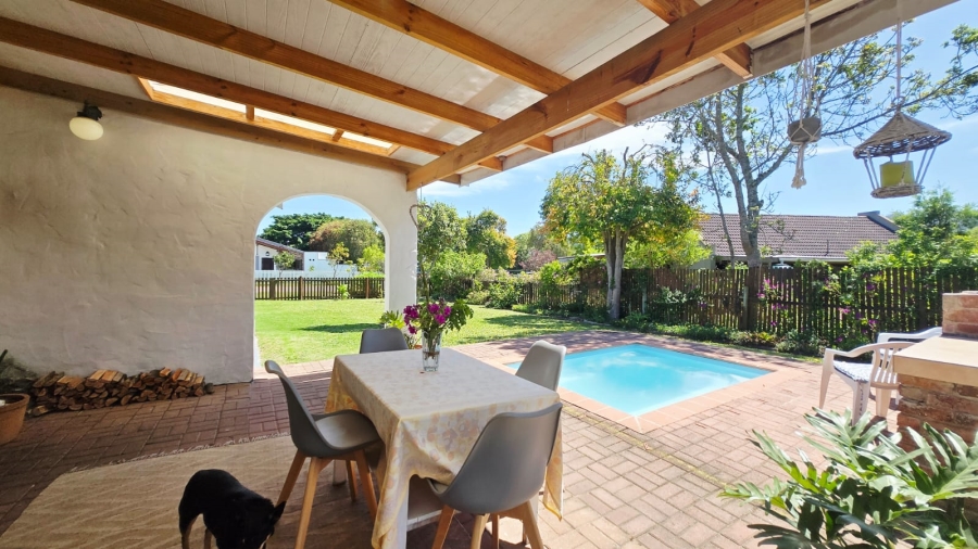 3 Bedroom Property for Sale in The Island Western Cape